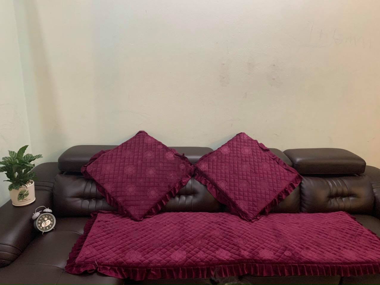 Bộ thảm ghế nhung vân hoa nổi (2,0m x 60cm  )
