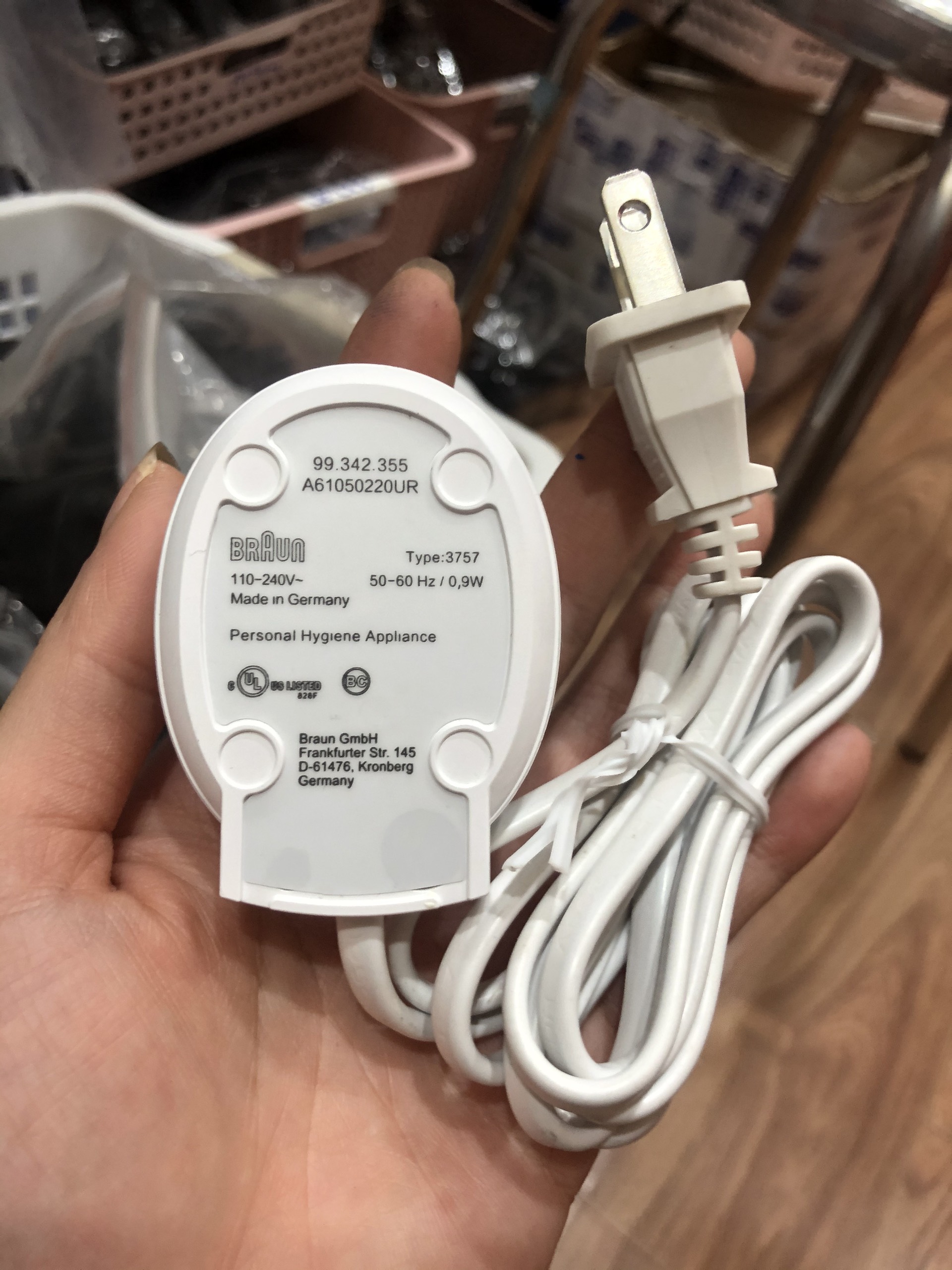 Đế sạc bàn chải đánh răng braun type 3757 chính hãng