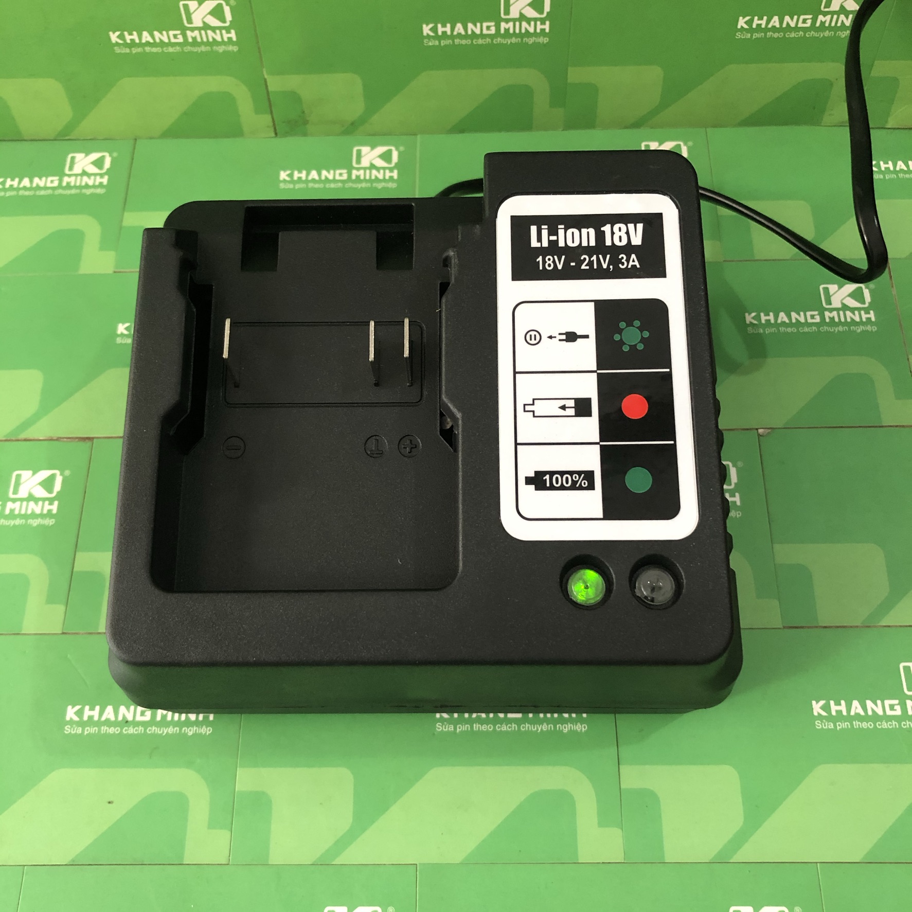 Đế sạc pin makita 18V 21V 3A sạc các loại pin trượt 5S mạch adaptor