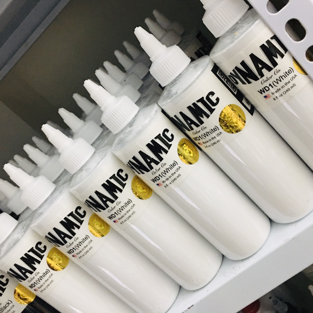 Mực trắng Dynamic WHITE - WD1 chai 8oz