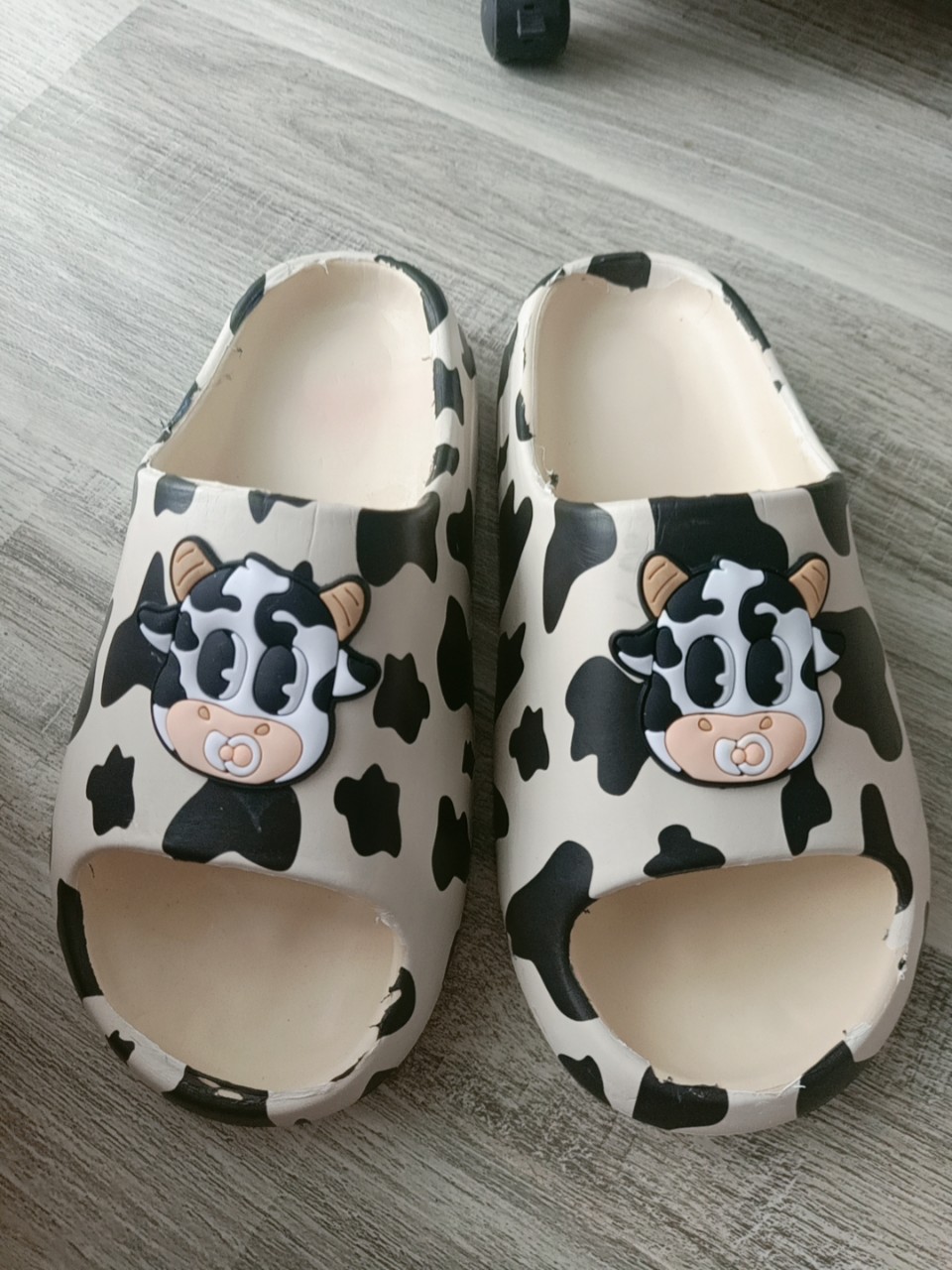 DÉP Bánh mì Bò Đốm siêu dễ thương. ( FORM NHỎ NÊN CHỌN TĂNG 1 SIZE)