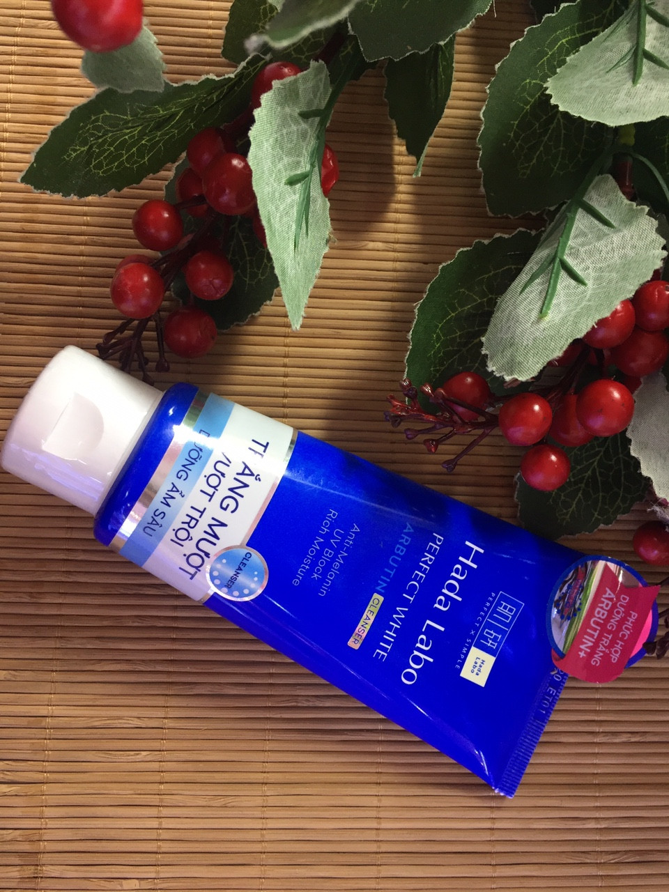 [HCM]Sữa rửa mặt dưỡng trắng Hada Labo Perfect White Cleanser 80g
