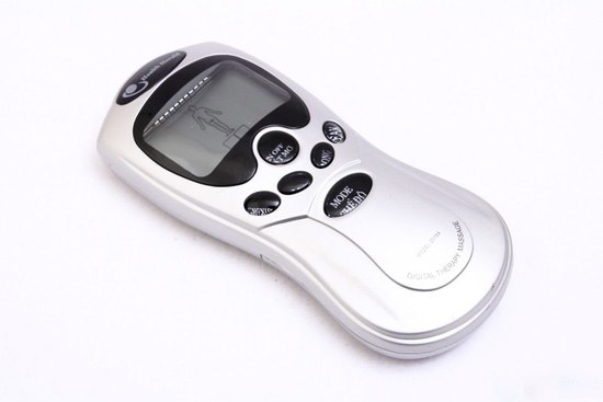 [HCM]Máy matxa xung điện trị liệu 4 miếng dán
