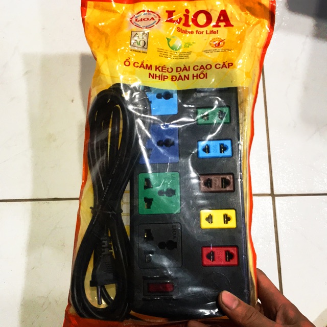 Ổ CẮM Điện LiOA ĐA NĂNG 10 Ổ 4D6S32 3M (ĐEN)