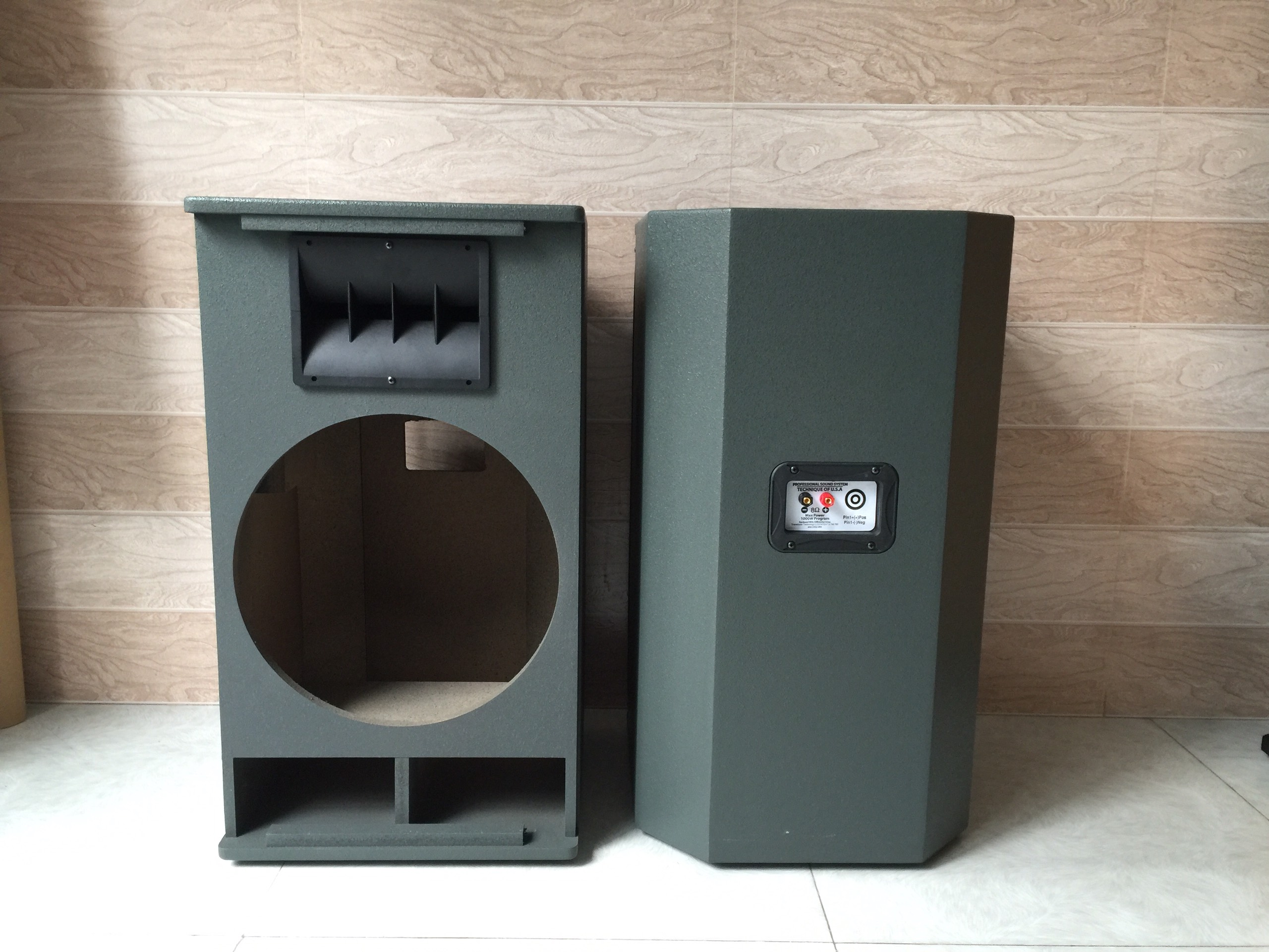 Vỏ thùng loa 4 tấc họng Array