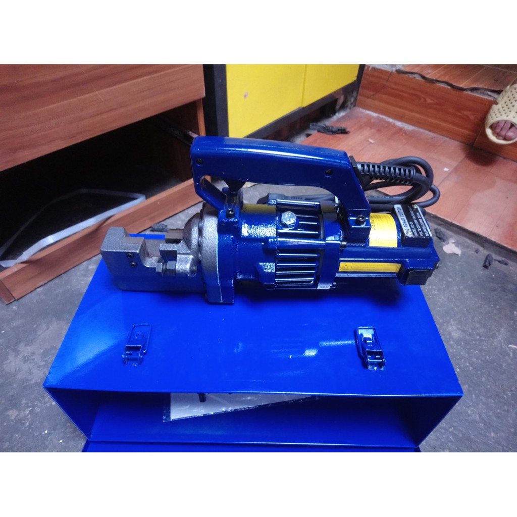 MÁY CẮT SẮT THỦY LỰC CẦM TAY RC20