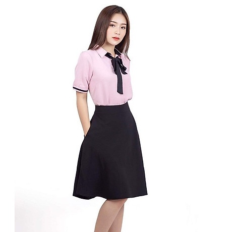 Chân váy xòe đầu gối có phối 2 túi