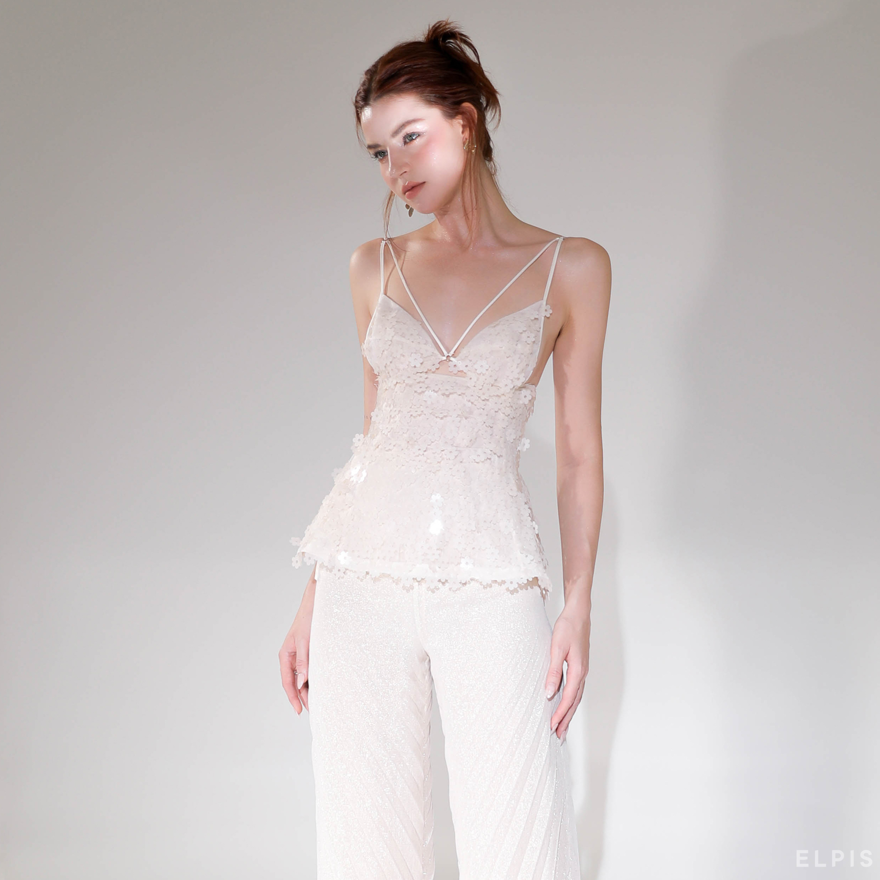 ELPIS - [Video] Áo sequin 2 dây cổ V SS22T02