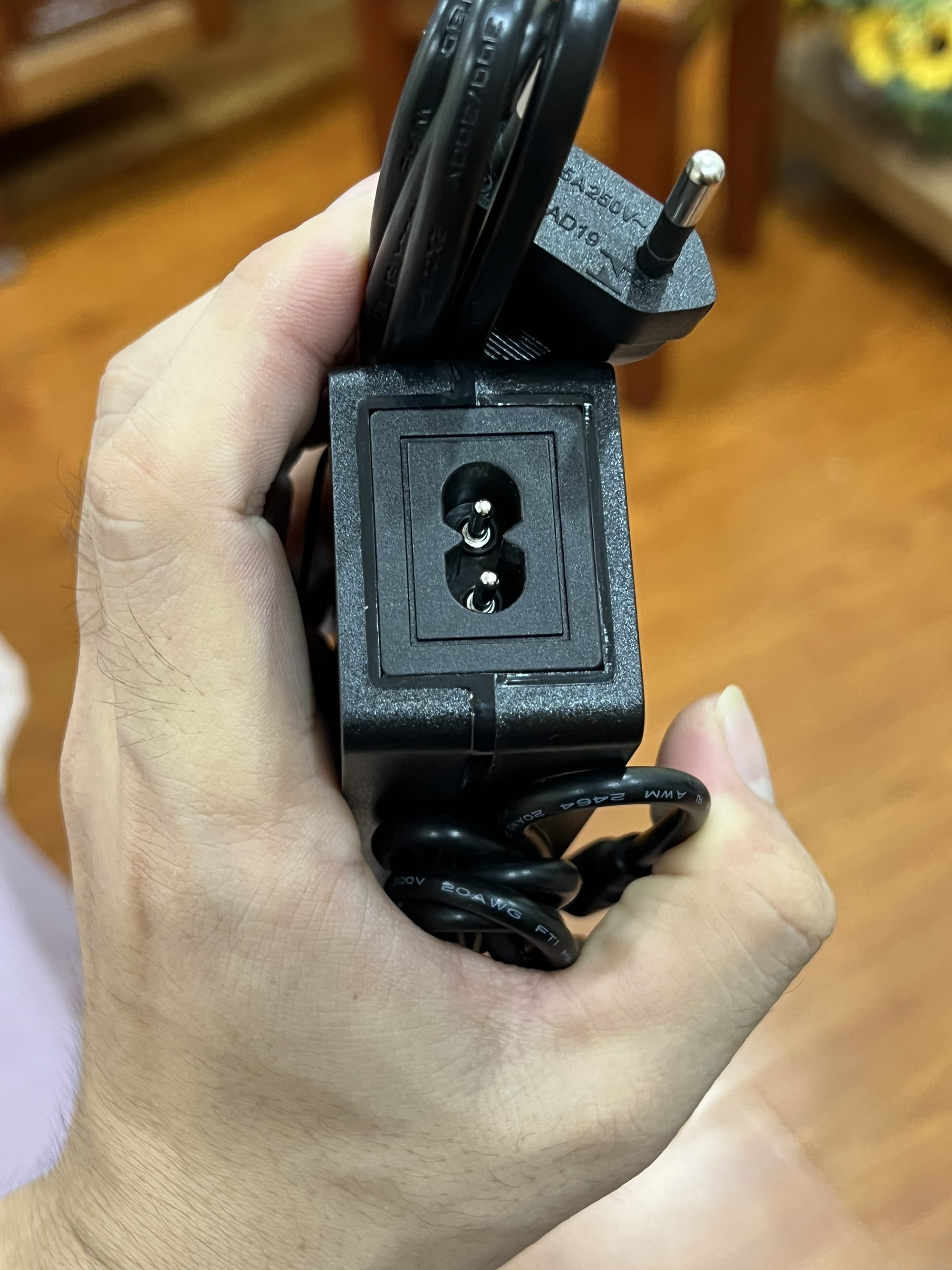 NGUỒN SẠC MÀN HÌNH MÁY TÍNH AOC 12V