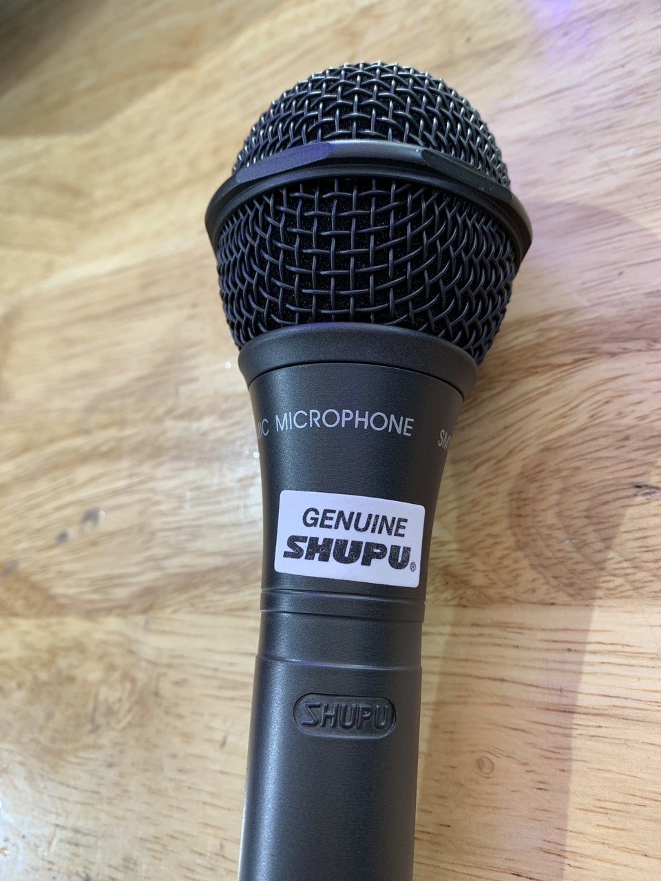 Micro karaoke có dây shupu 959
