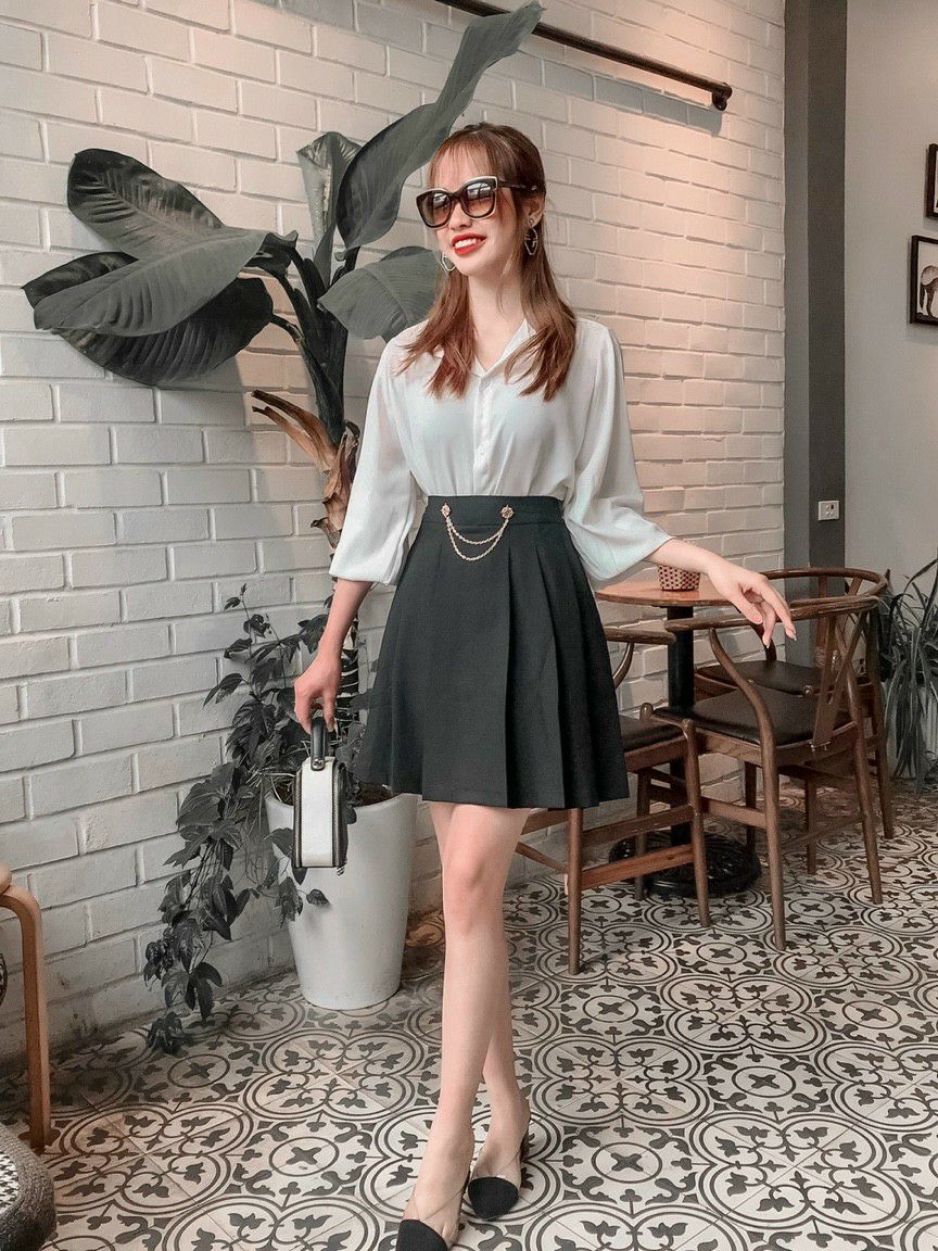 Chân váy xòe xếp ly