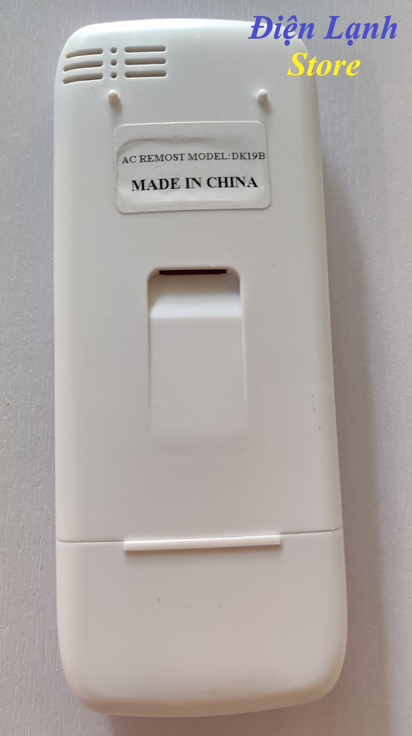 Remote máy lạnh casper Đơi mới. (Tặng cặp pin).