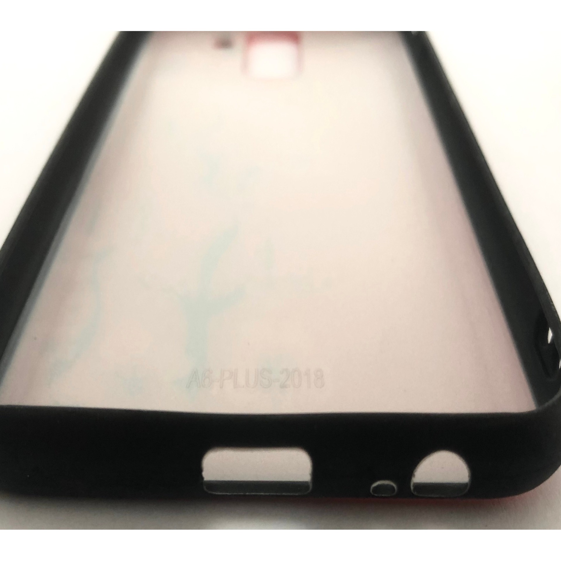 [Nhiều mẫu]. Ốp cứng viền dẻo Samsung A6 Plus 2018 (Samsung Galaxy J8) (Thân trắng -  viền đen - in hình siêu cute)