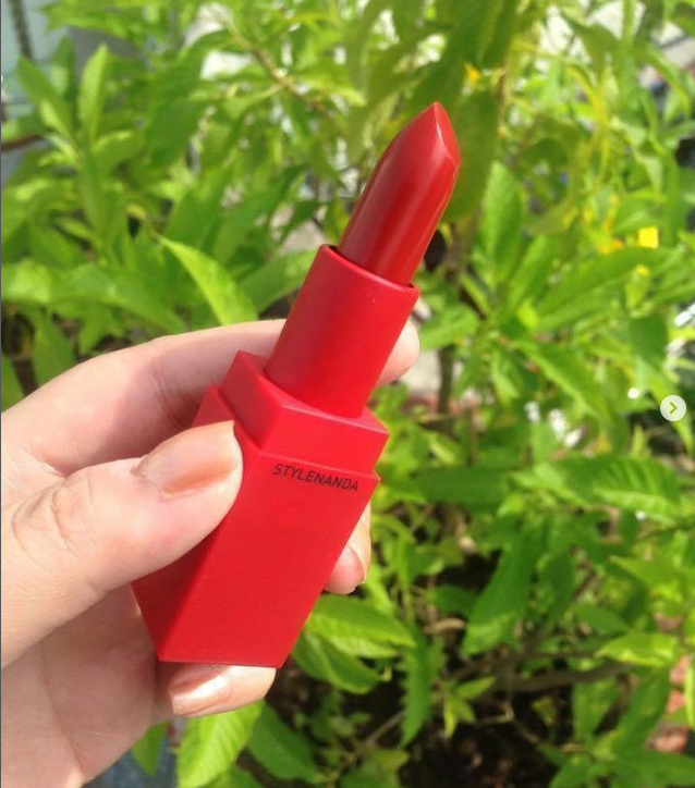 Son thỏi 3CE Red Recipe Matte Lip Color 212 Moon