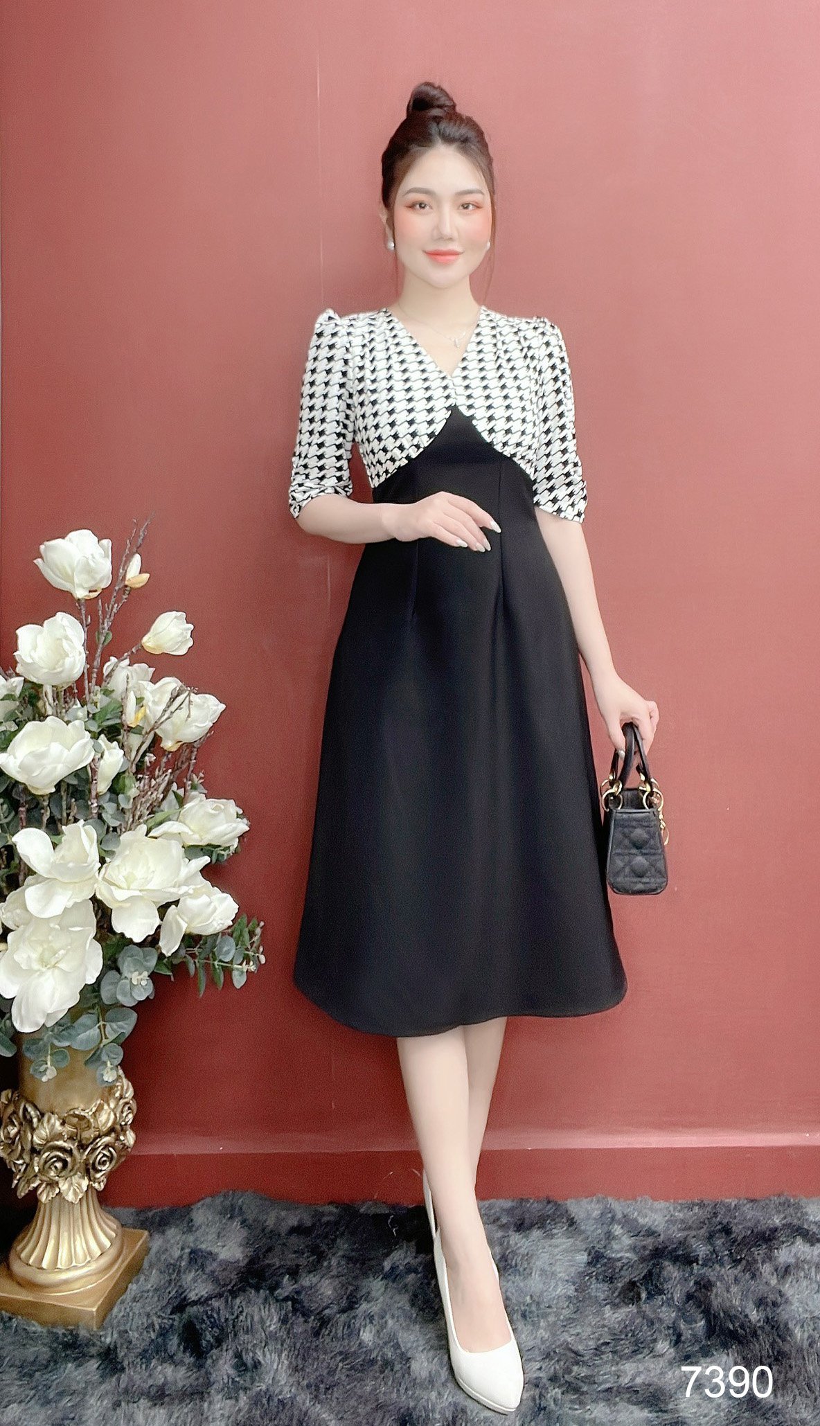 Đầm emy em7390 xoè đen phối