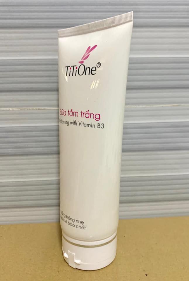 [HCM]Sữa tắm trắng hồng da titione - HX465