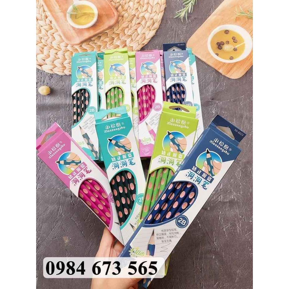 hộp bút chì định vị tặng gọt ( 12 cây chì + 1 gọt )