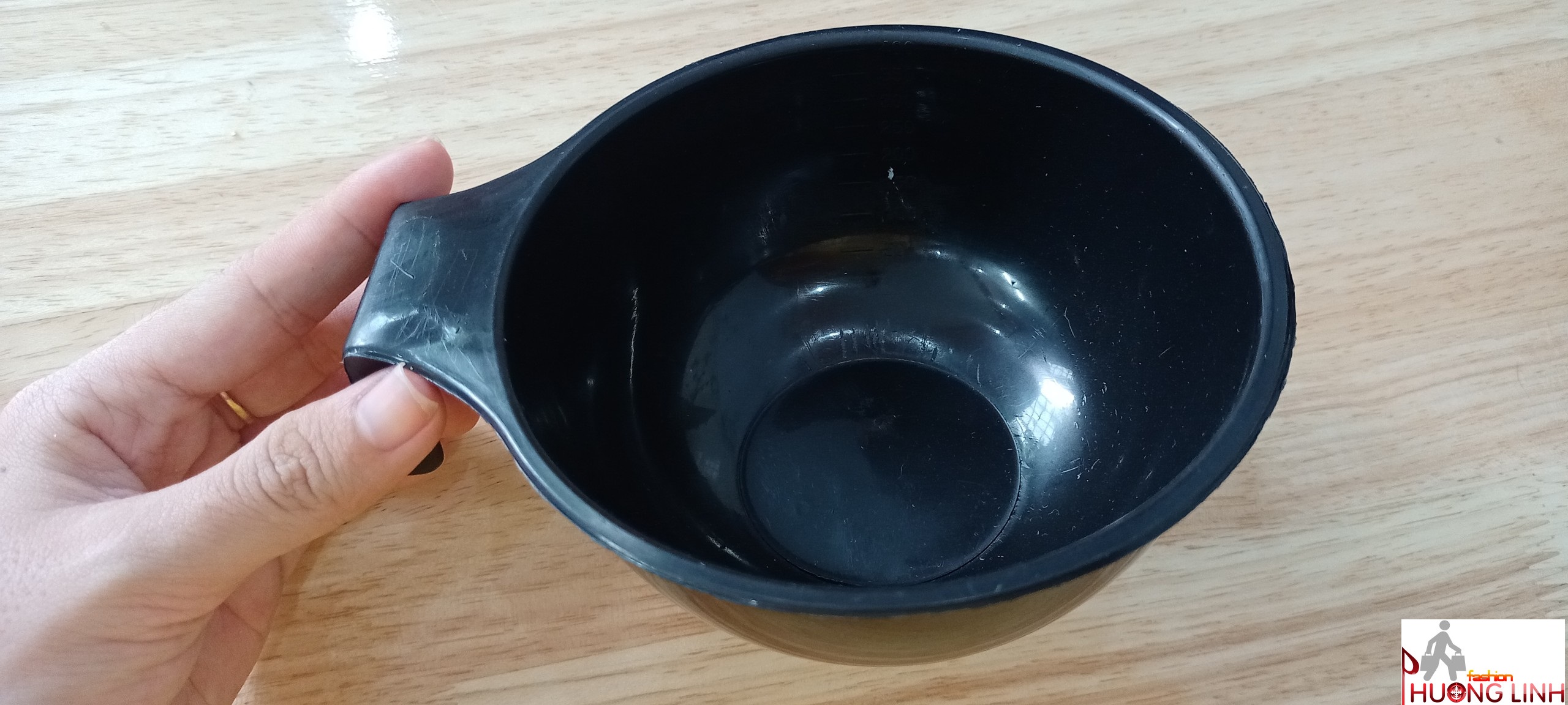 [HCM]Chén đựng dung dịch nhuộm tóc ĐEN rẻ - phụ liệu tóc