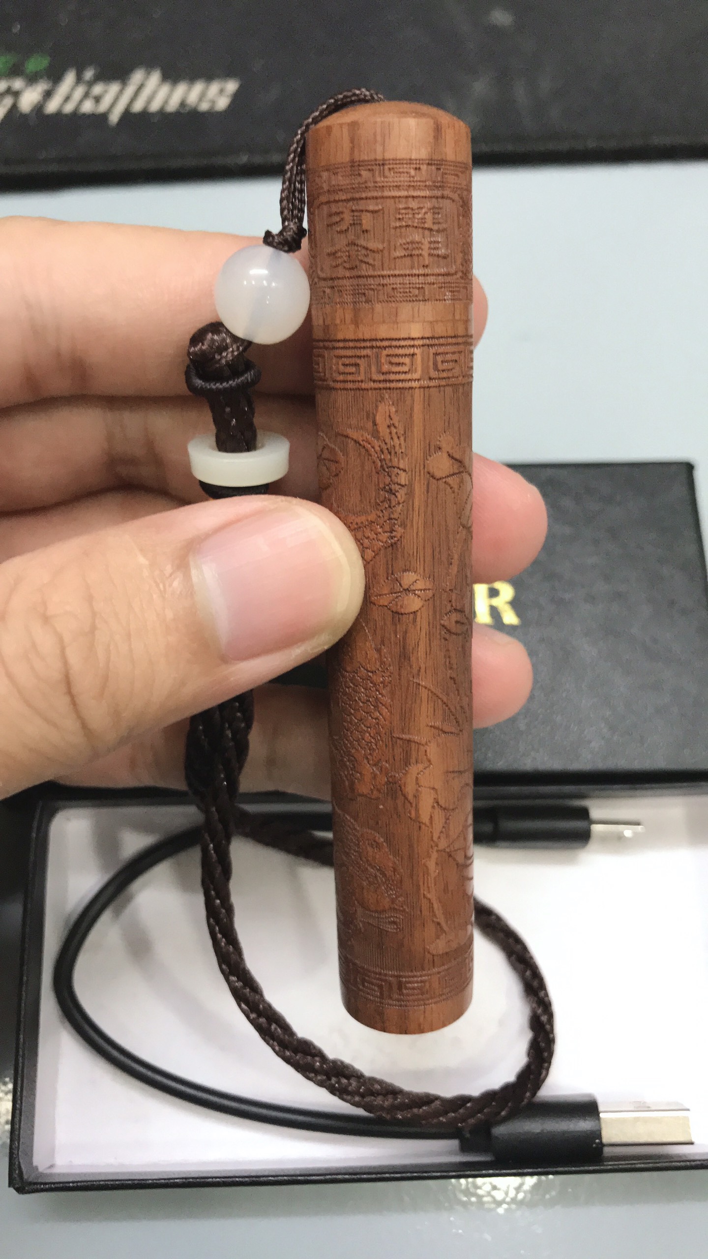 (BẬT LỬA ĐỘC LẠ) HỘT QUẸT BẬT LỬA ĐIỆN CHIẾT HỎA TỪ THỔI LỬA - 007SHOP (TẶNG KÈM DÂY SẠC)