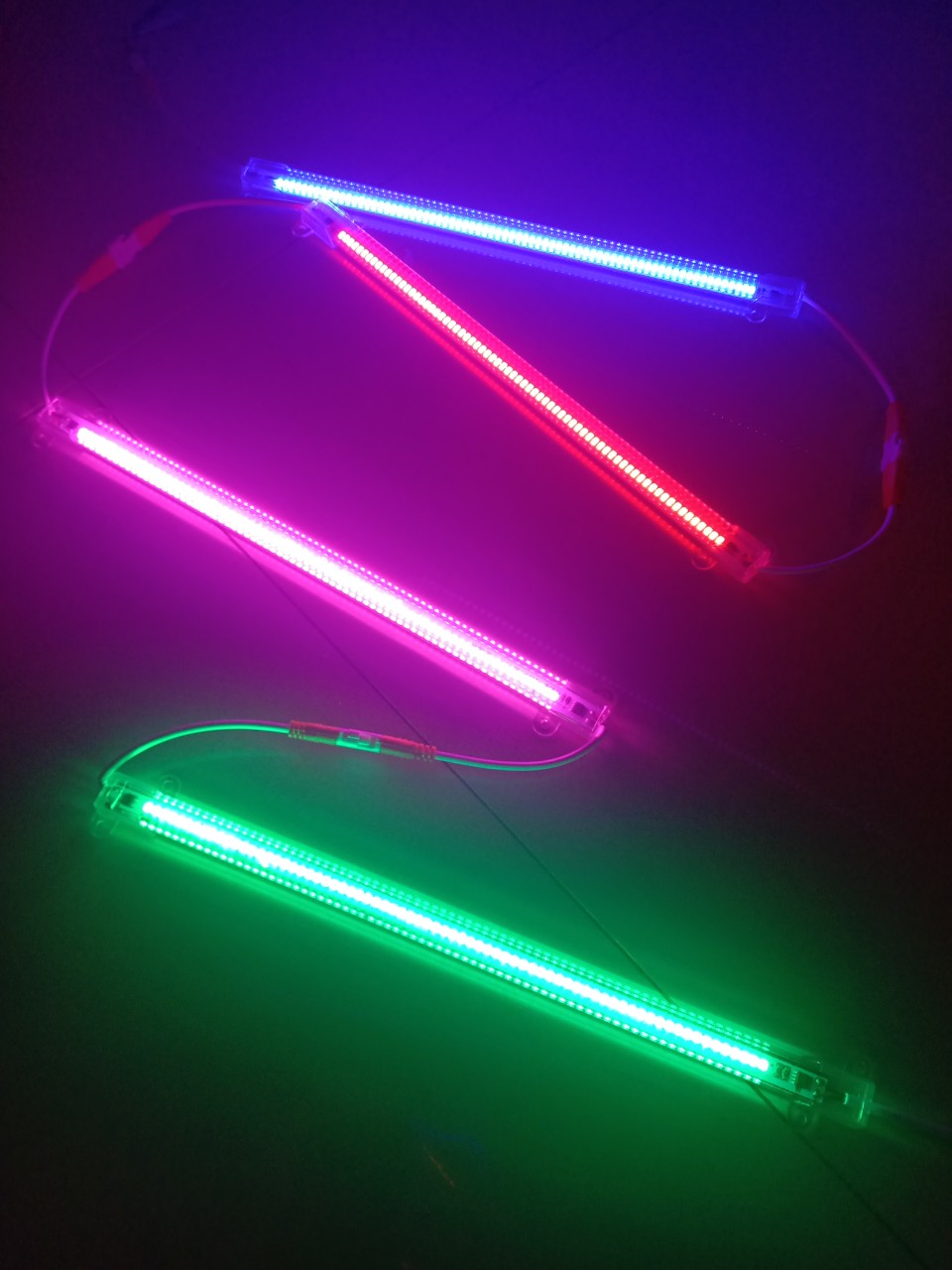 Đèn LED thanh siêu sáng dùng điện 220v(trắng,vàng,đỏ,xanh lá,xanh dương,hồng)