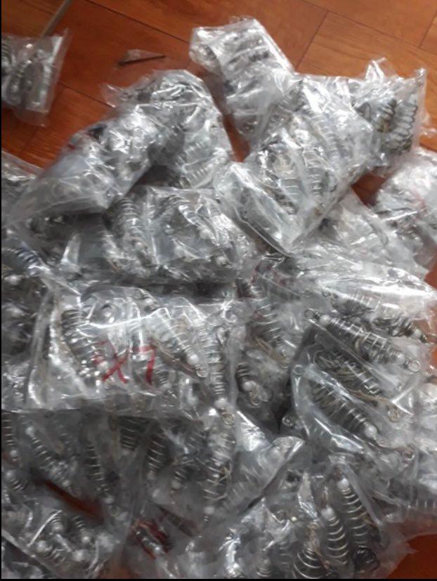 Combo 4 cái lò xò lăng xê tự buộc
