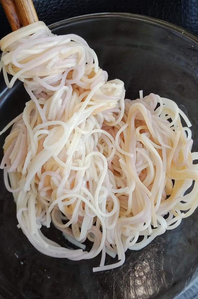 Mì ăn dặm rau củ hữu cơ Mennosato cho bé (mỳ sợi rau củ tách muối)