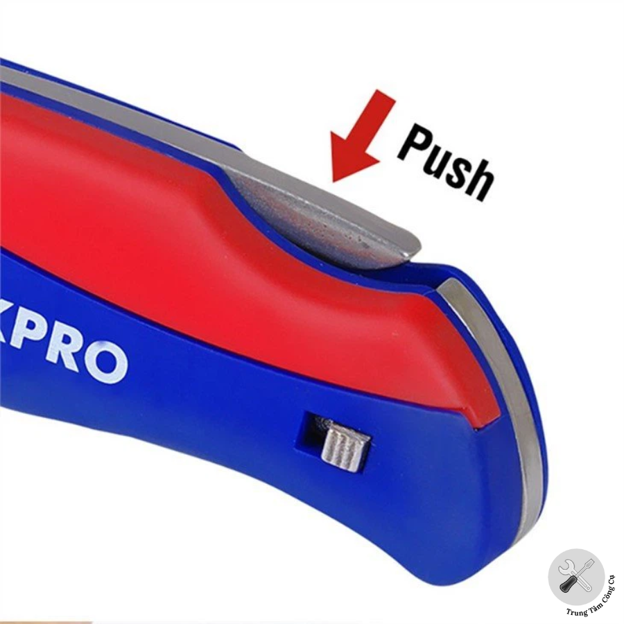 Dụng cụ rọc cáp cán nhựa Workpro WP211006 kèm 6 lưỡi dao