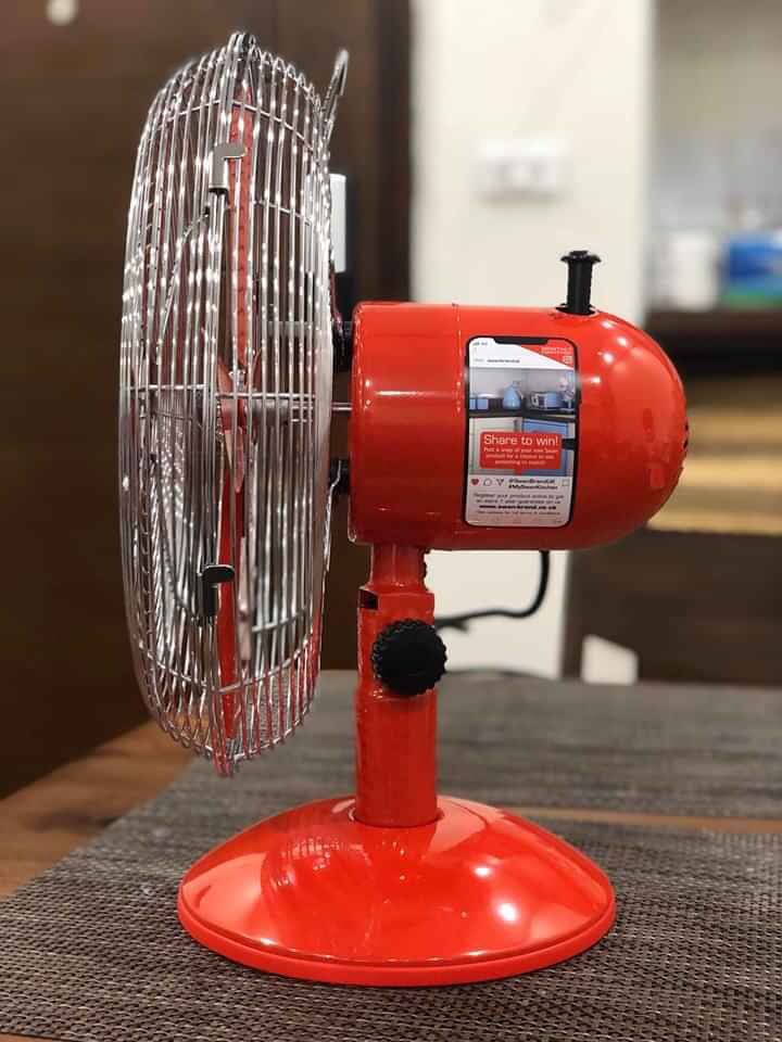 Quạt Để Bàn SWAN SFA12620RN màu đỏ