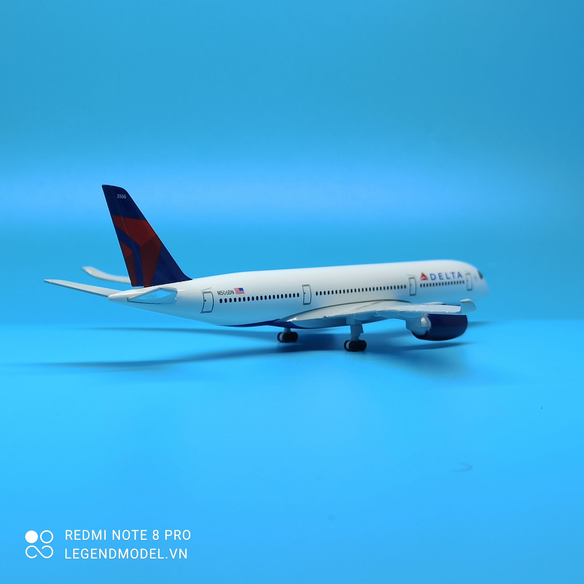 Mô hình máy bay Delta Airlines