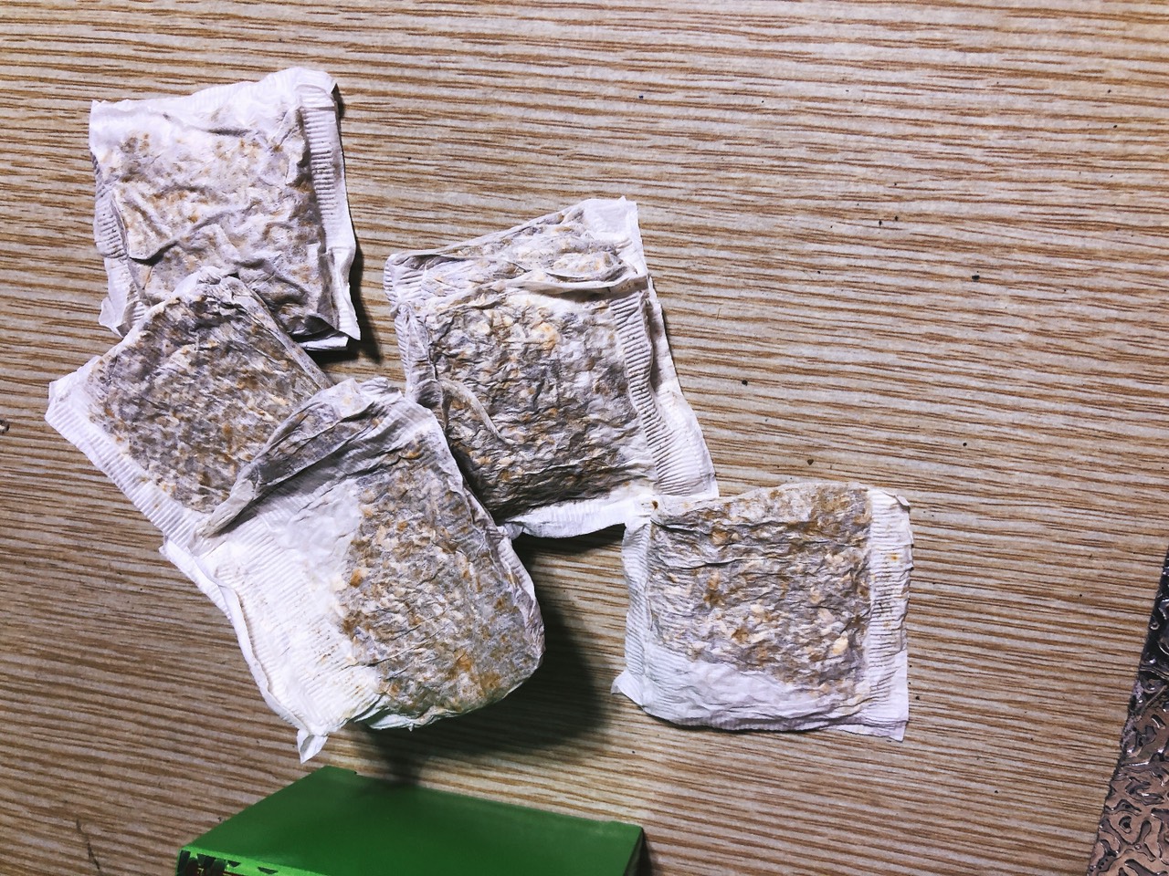 Trà túi lọc chùm ngây moringa ( 1 hộp 20 túi )