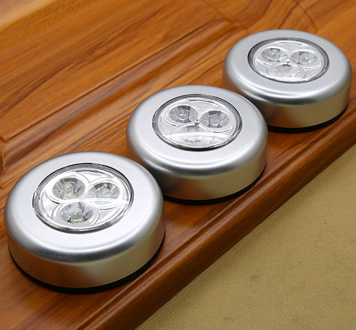 [HCM]Đèn led  không dây càm biến chạm tay xài pin