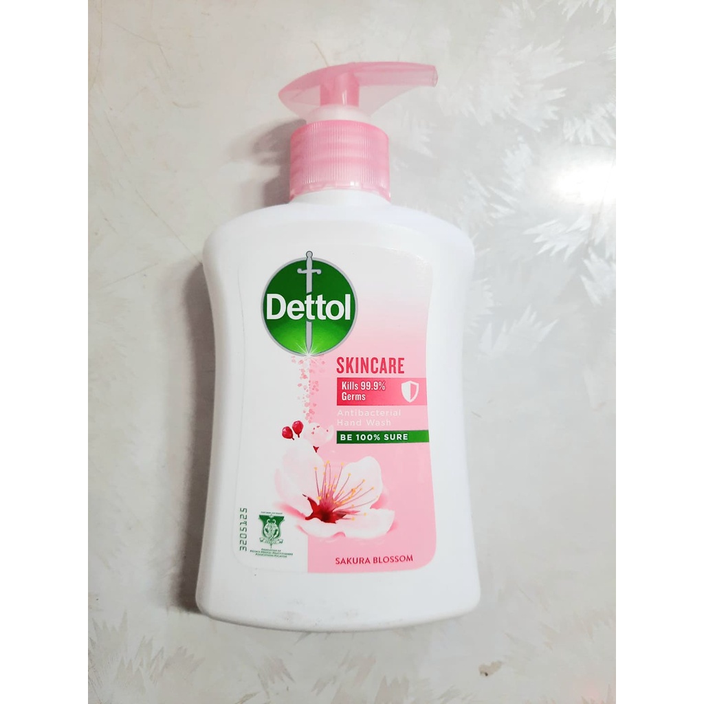 Nước rửa tay Dettol kháng khuẩn dưỡng da