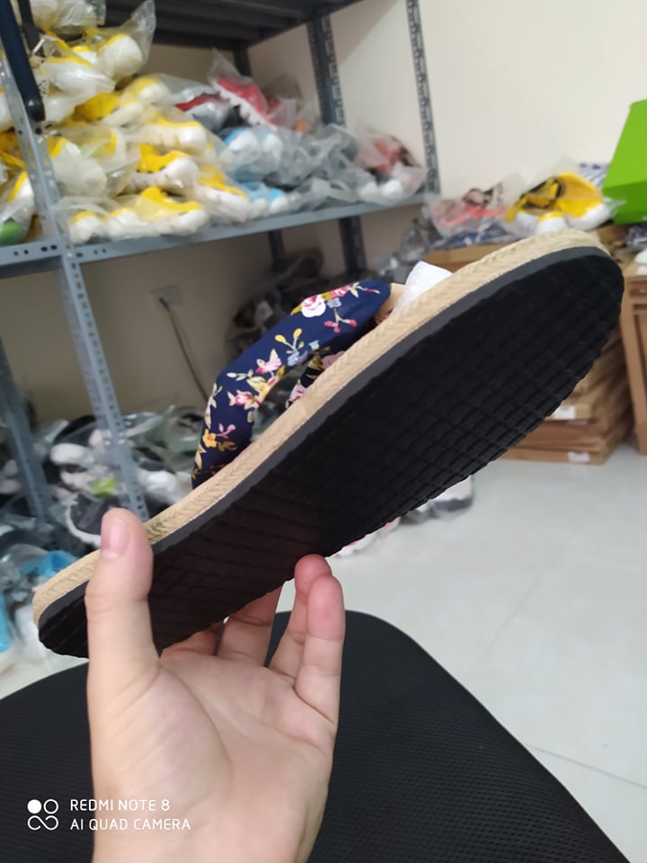dép cói đi biển