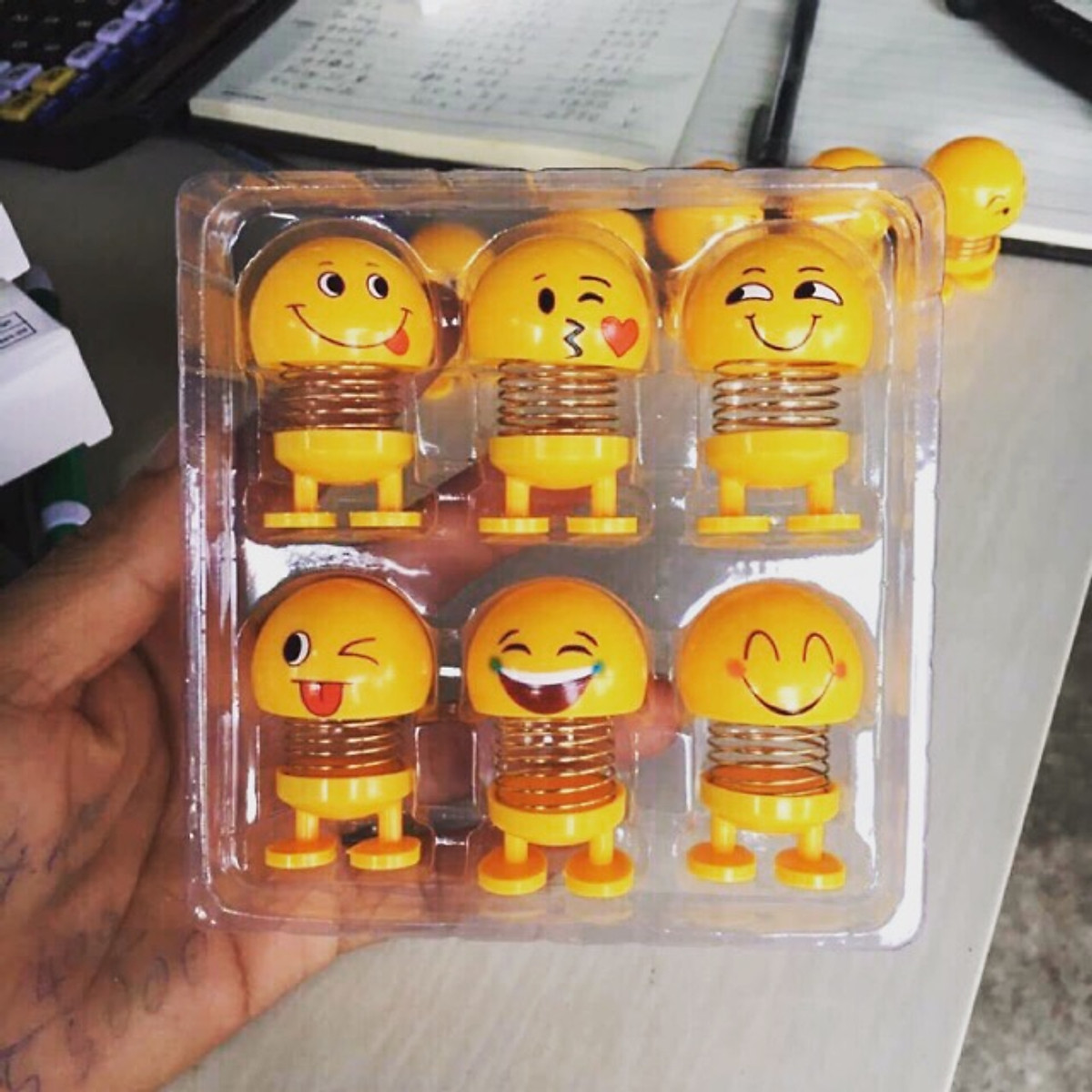 Hộp 6 thú nhún emoji