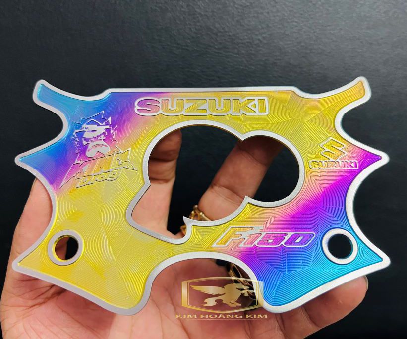 Dán chăng pa titan gr5 gắn xe satria raider đúng titan 100%