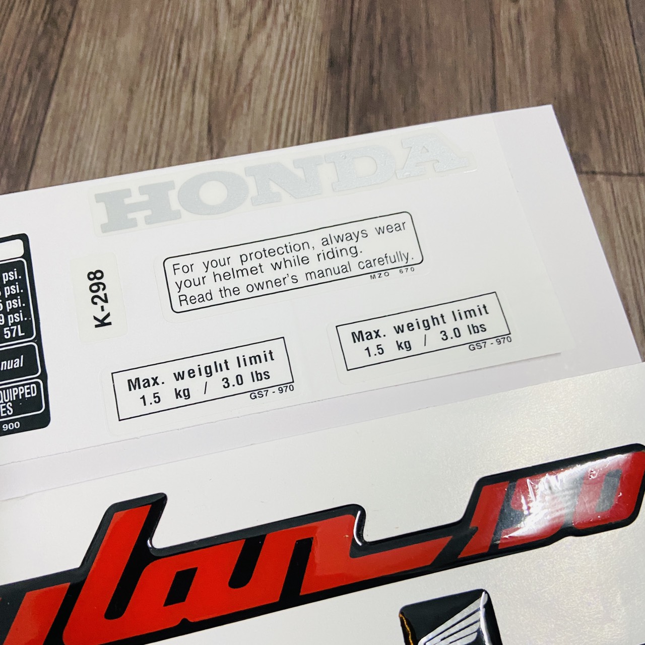 [DYLAN ĐỎ) TEM DÁN XE DYLAN 150CC CAO CẤP NHƯ TEM ZIN (CÓ THÔNG SỐ CỦA XE)