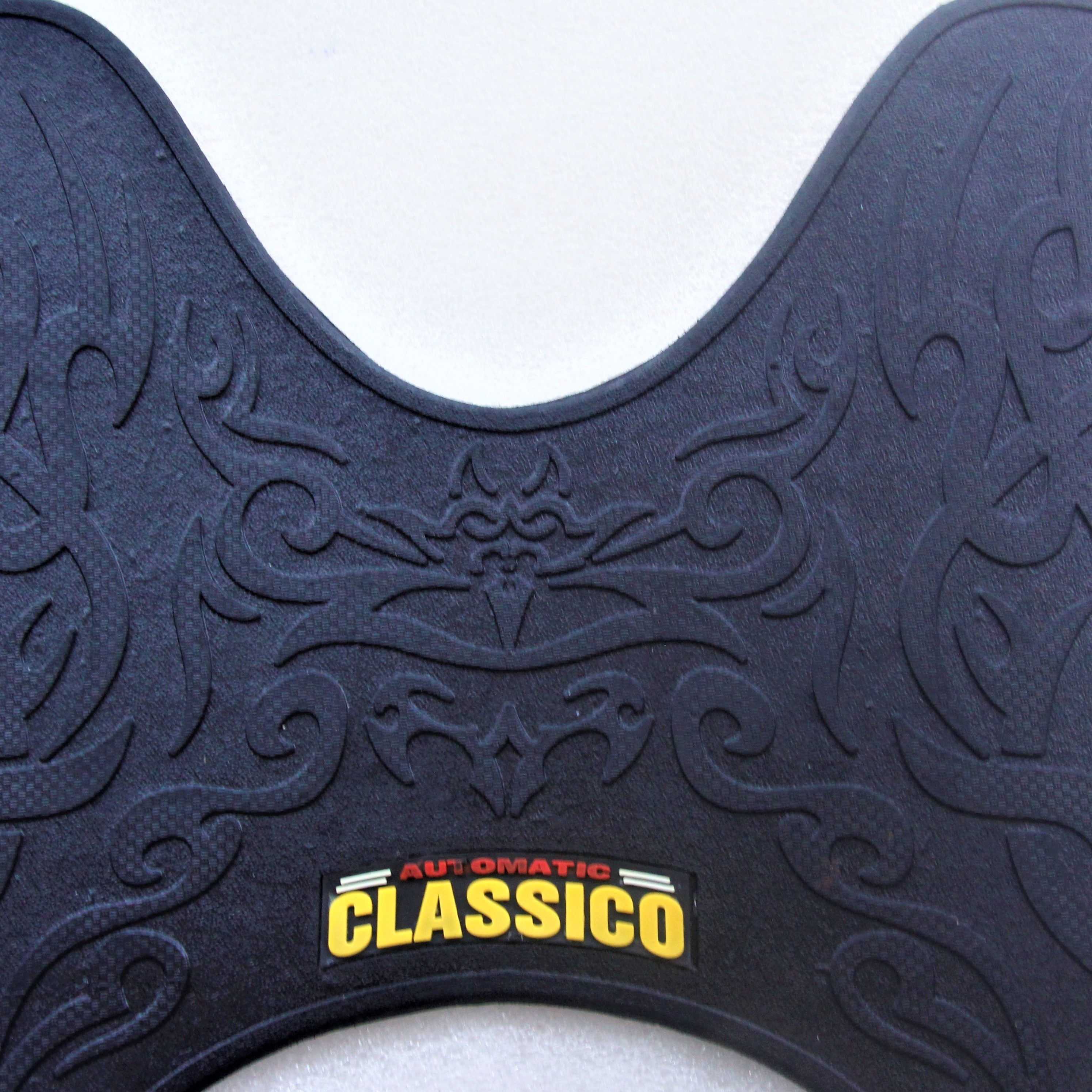 THẢM CAO SU LÓT CHÂN XE CLASSICO