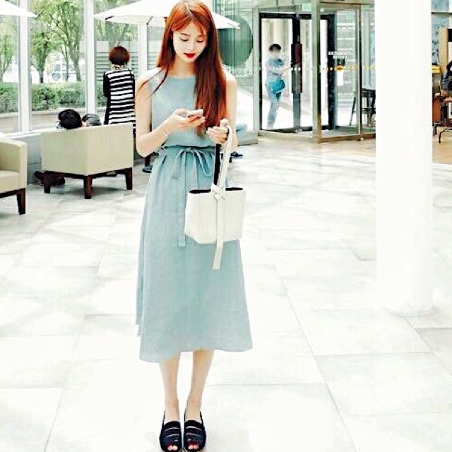 Đầm mint cột eo