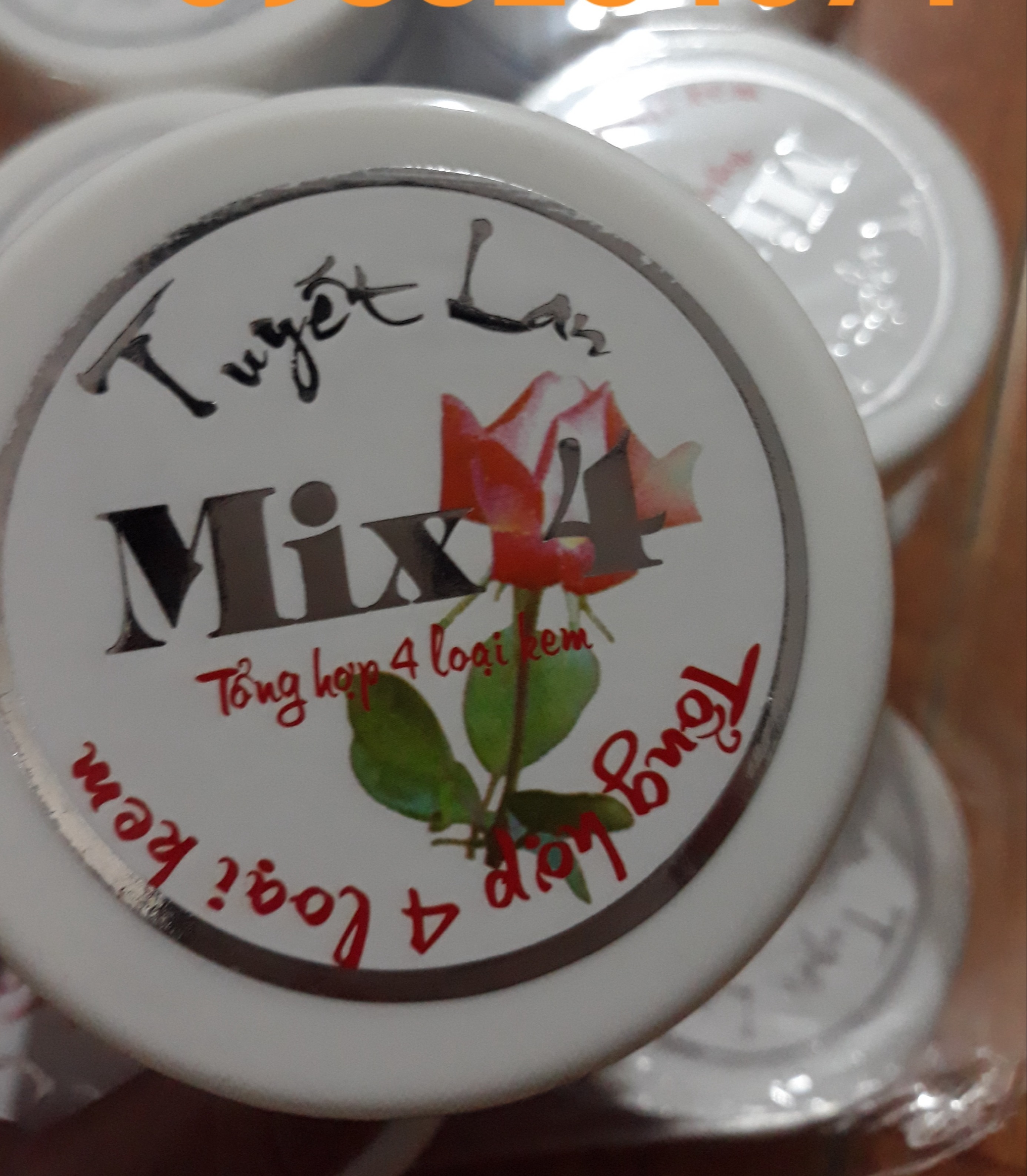 kem trắng da mix4 tuyết lan