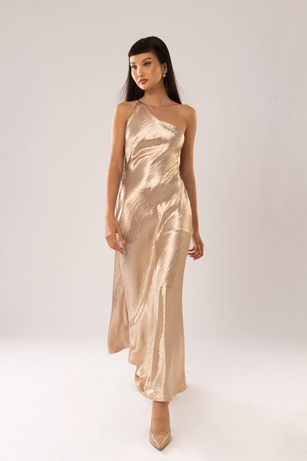 Đầm Cổ Chéo Satin Ally Daphale