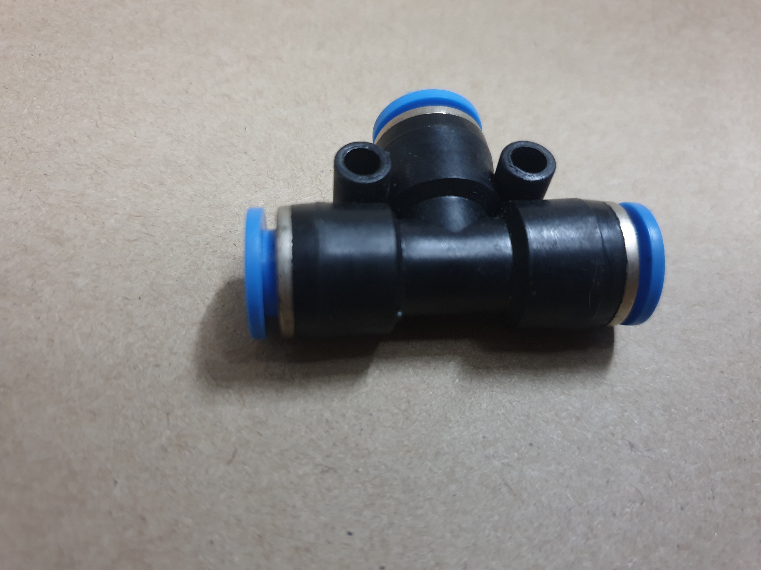 Nối ống phun sương chữ T 8mm