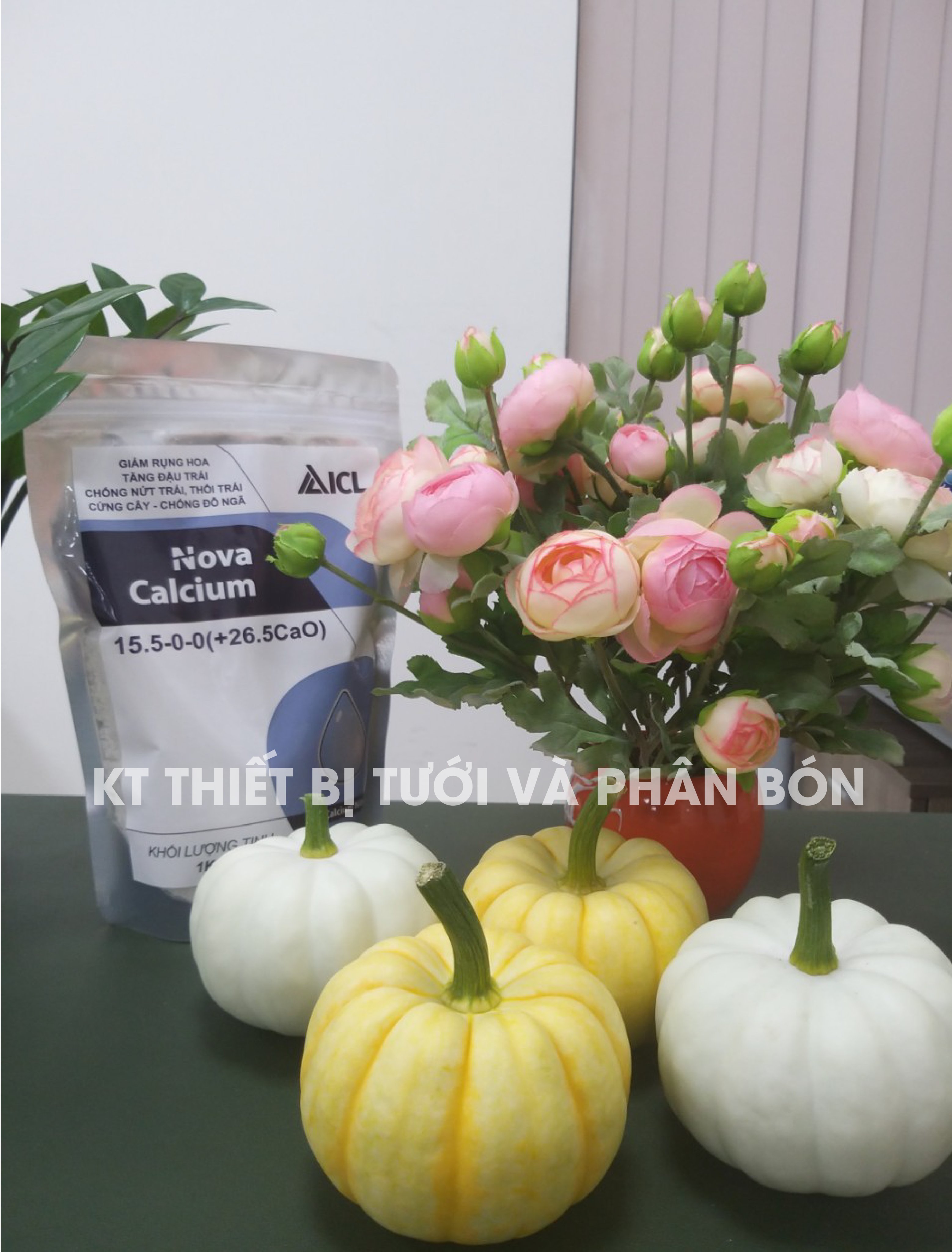[HCM]Phân bón Canxi Nitrate Nova Calcium 15.5-0-0 (+ 26.5CaO) ( 1kg/ túi)