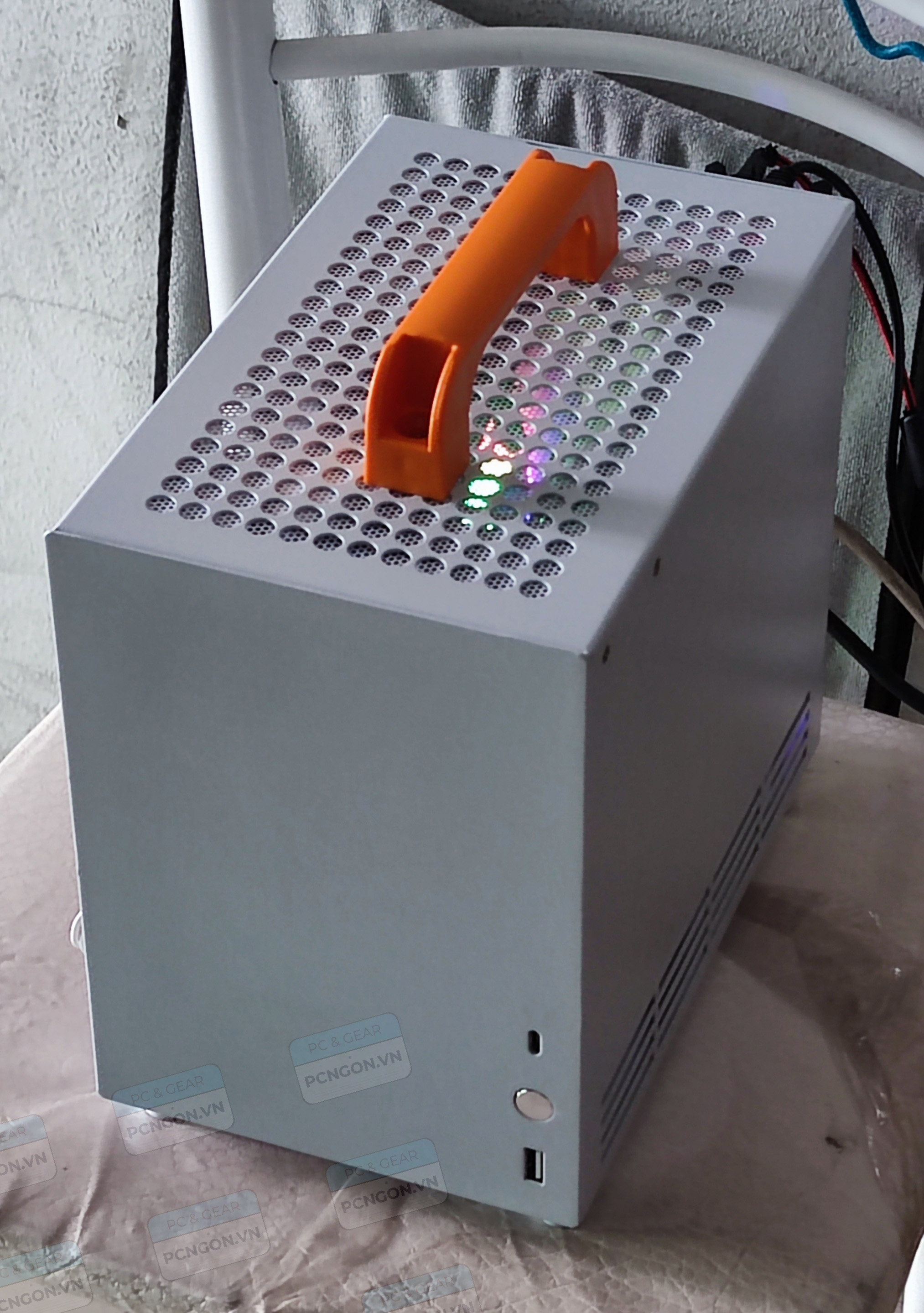 [PCNGON] SGPC K66 mini ITX computer case