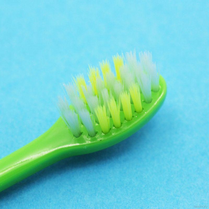 Bàn chải đánh răng cho bé lông mềm mại