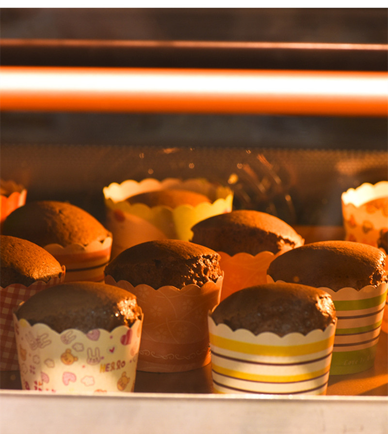 Cup giấy cứng lót nướng bánh cupcake 6cm-7cm (50 cái)
