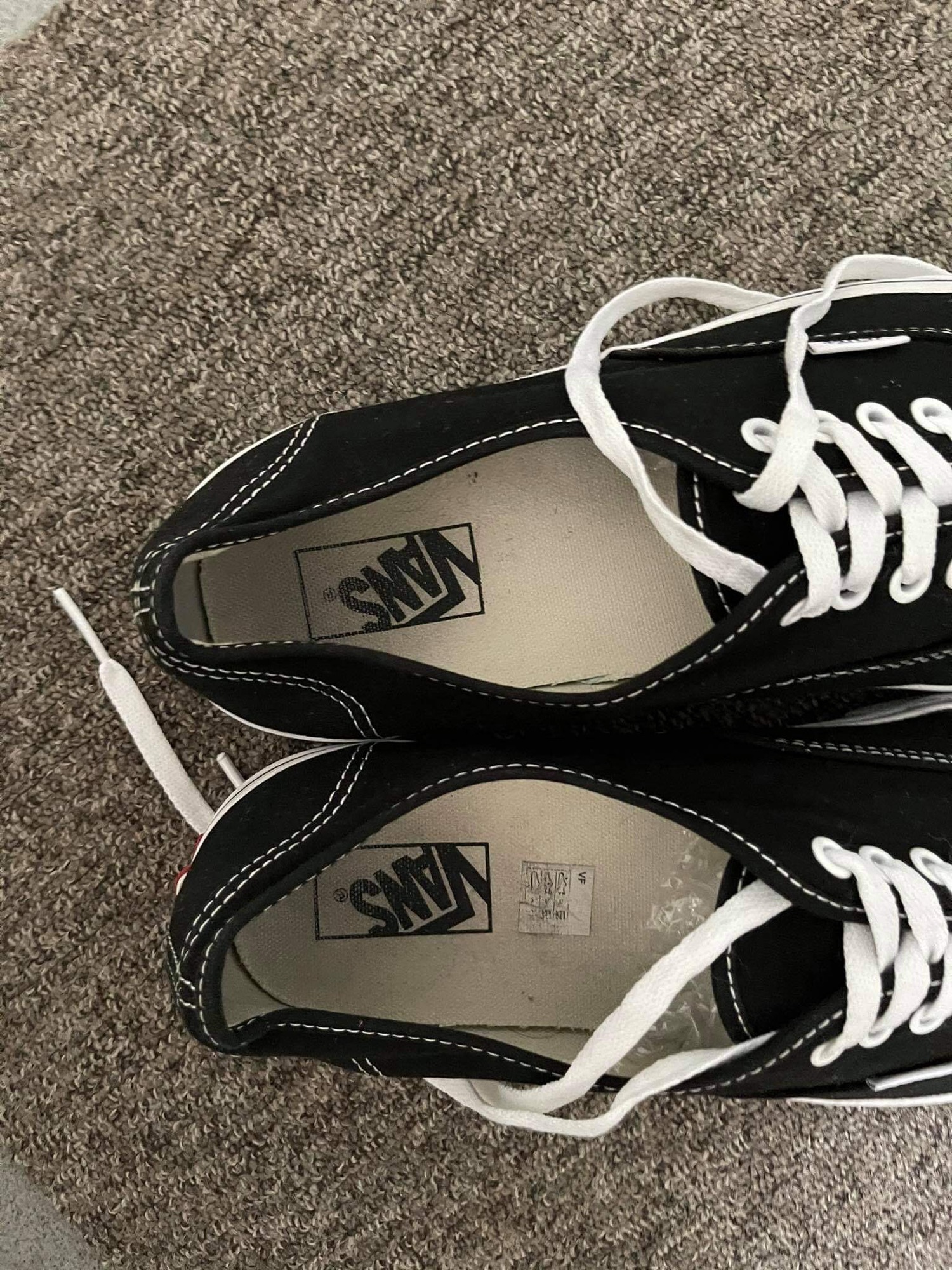 Vans authentic black