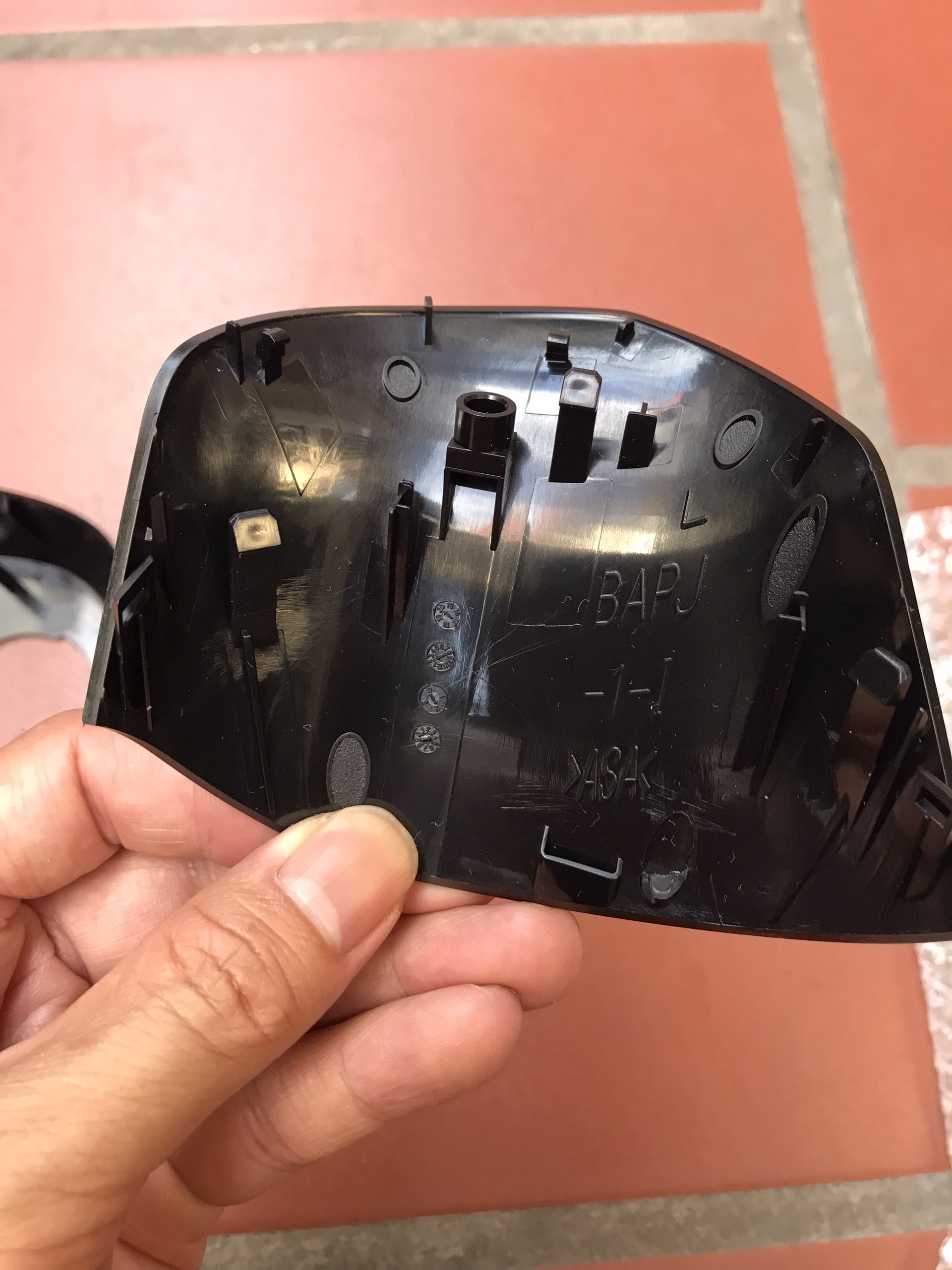 Ốp chân gương Mazda 3 2015-2019 (Hàng Xịn)
