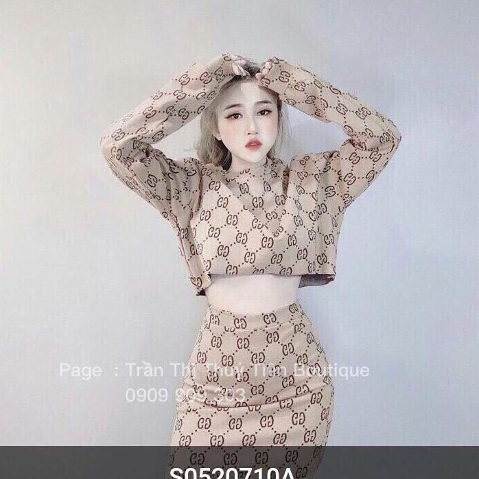 Set chân váy và áo tay dài DG