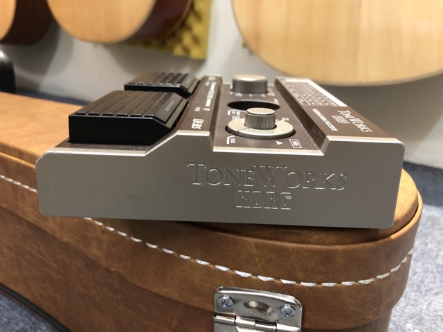 Phơ Guitar Acoustic Toneworks Ax3A