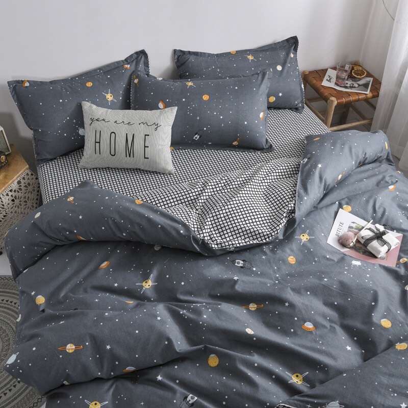 Bộ Chăn Ga Gối Cotton Poly - Vũ Trụ ( 1 Drap + 2 Vỏ Gối Nằm + 1 Vỏ Chăn ) Tiệm Nhà Cá